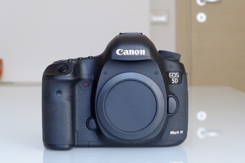 Canon eos mark - mark, iii
